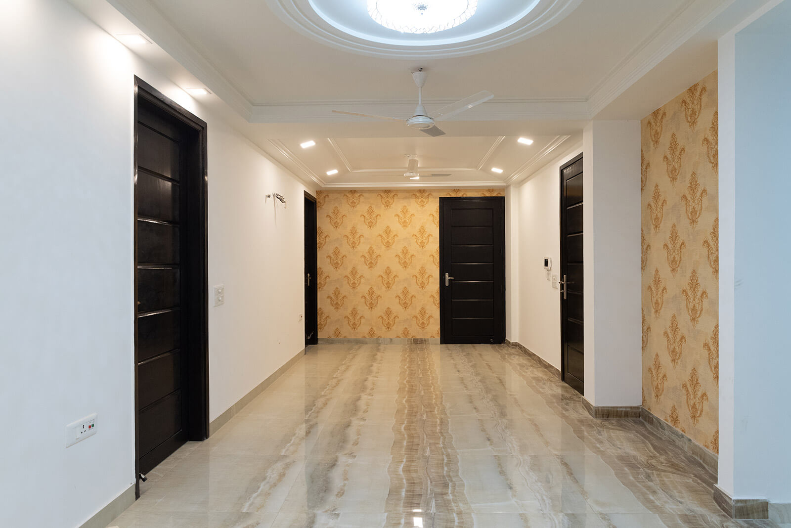 Independent Floor Sale East of Kailash Delhi